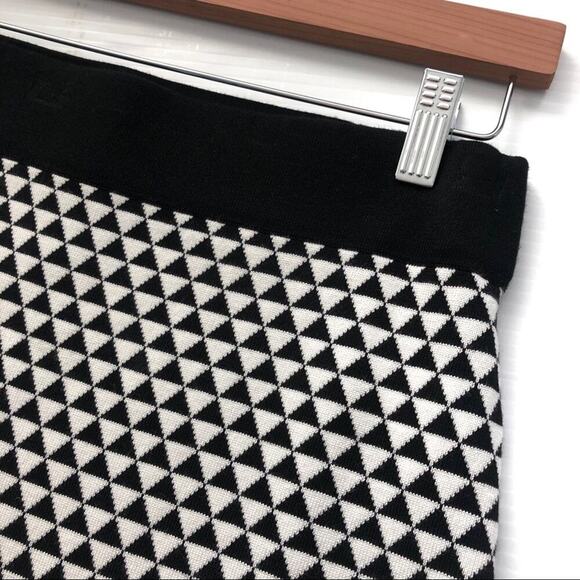 NEW! WHBM a-line sweater skirt - Picture 2 of 6